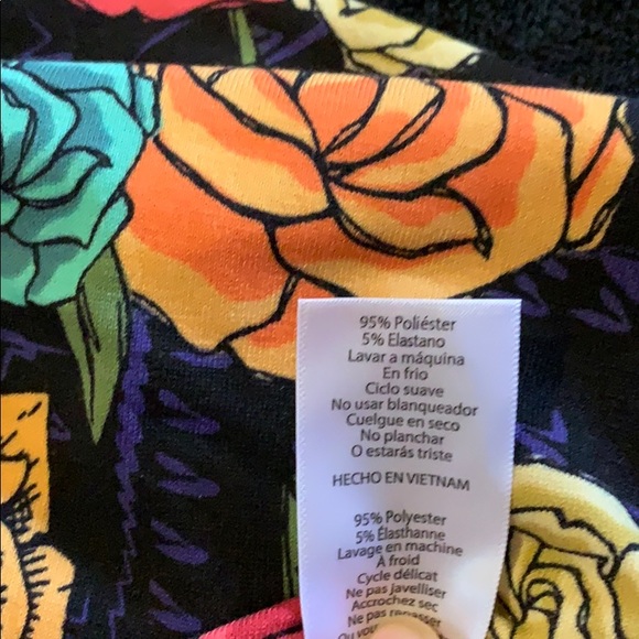 Gorgeous Roses 🌹 size small Carly - Picture 4 of 4